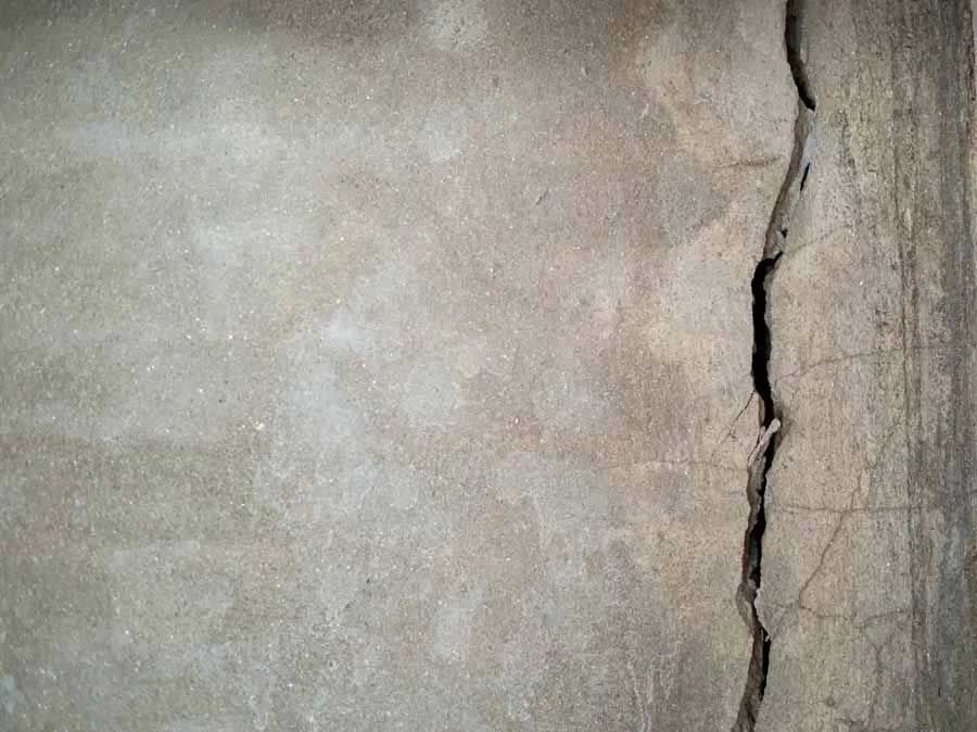 floor cracks